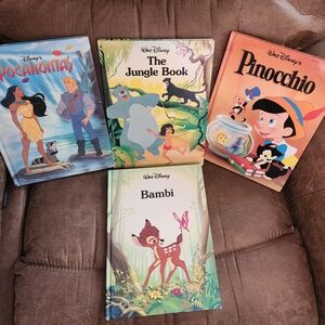 Assortment Of Vintage 80s/90s Disney Gallery Books